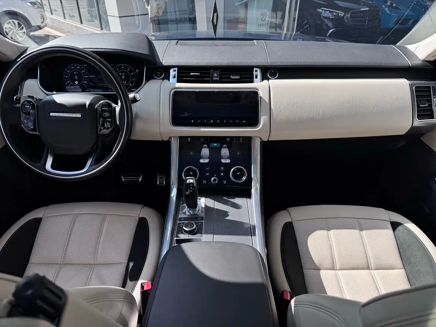 Land Rover Range Rover Sport 2022 3.0 L6 Indigo Flowing Light Edition фото 13