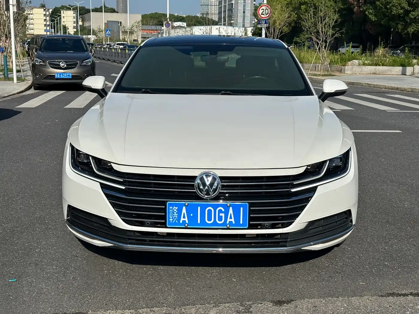 صورة 2 - Volkswagen FAW-Volkswagen CC