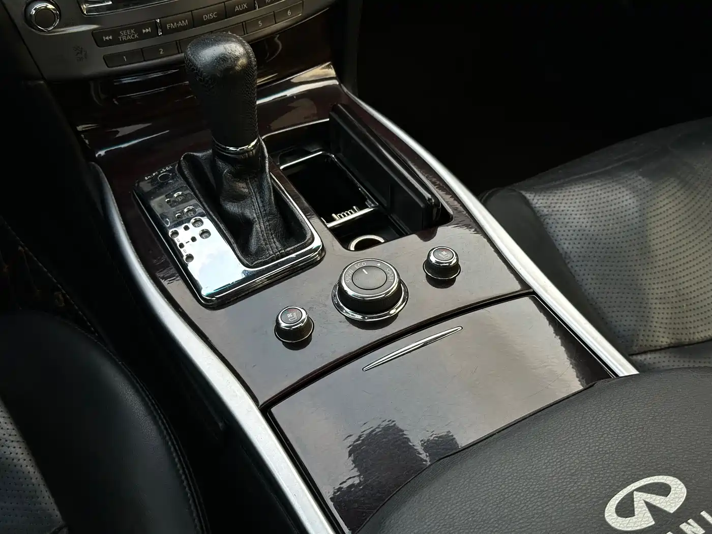 Infiniti M Series 2012 M25L Elegance Edition фото 18