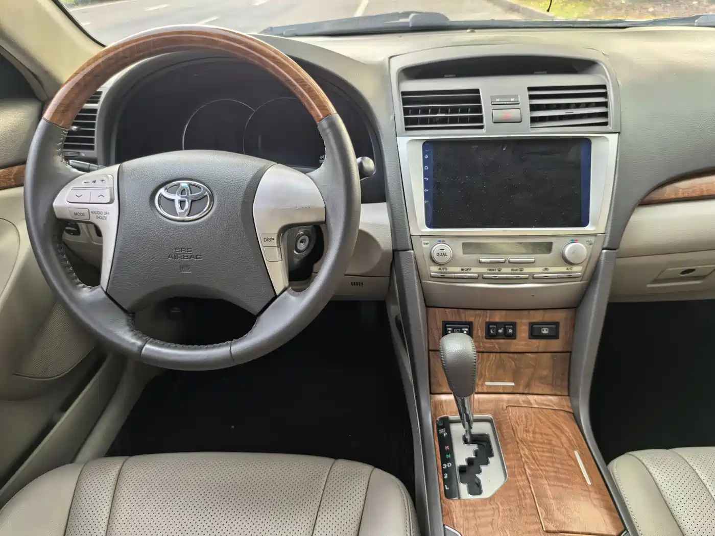 Toyota Camry 2010 200G Luxury Edition фото 10