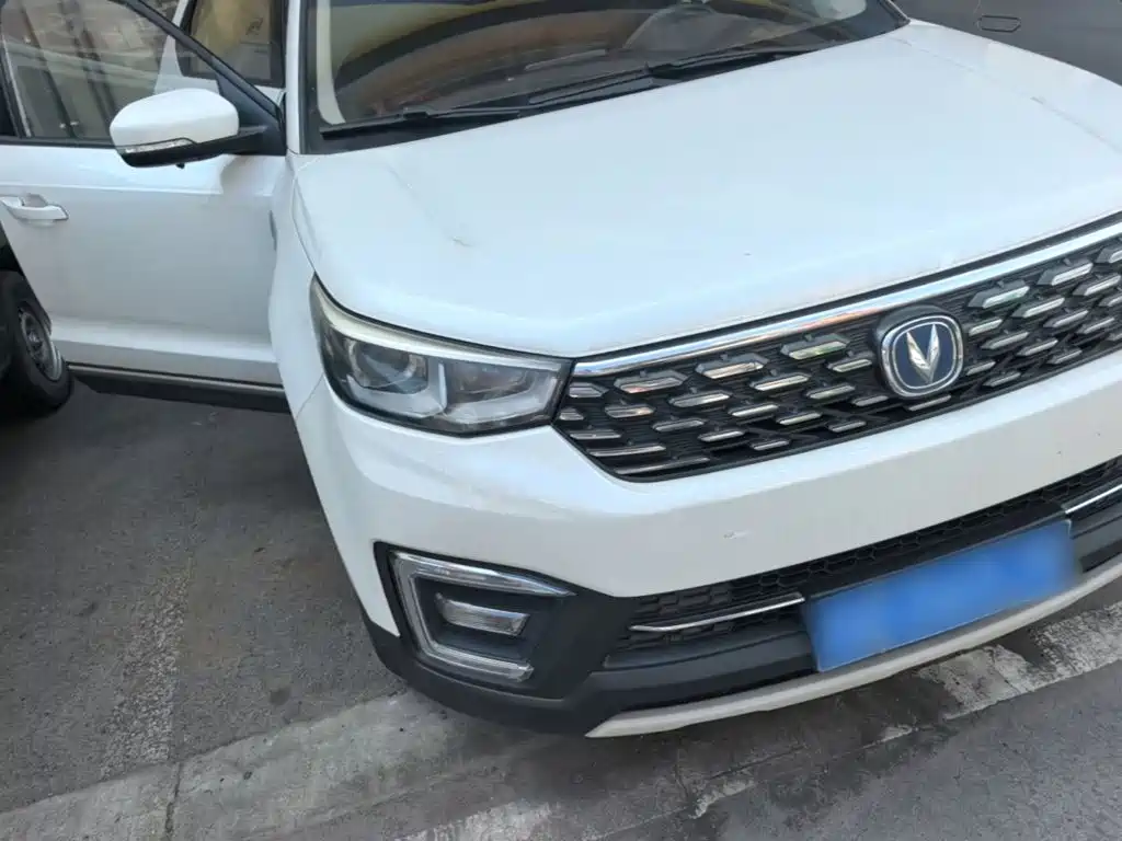 Changan CS55 2018 2018 1.5T Manual Colorful China V