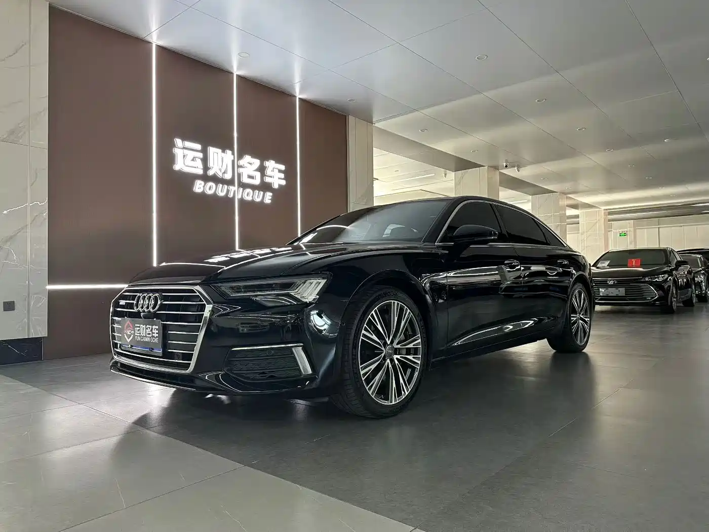 Фото 1 - Audi A6L
