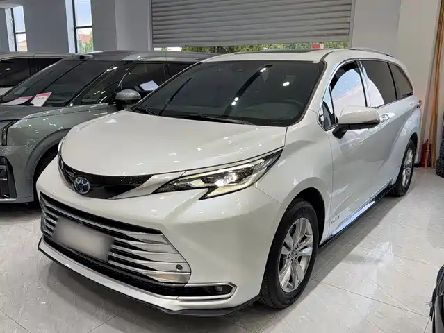 Toyota Sienna 2022