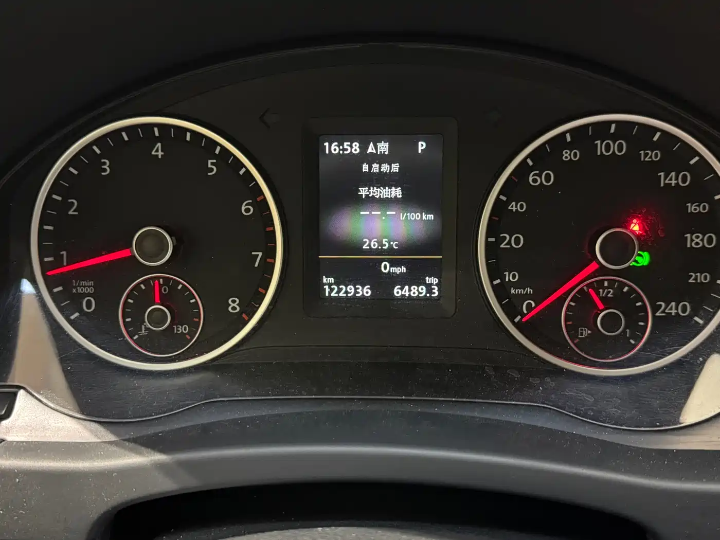 Volkswagen Tiguan 2016 Model 300TSI Automatic 4WD Luxury Edition фото 17