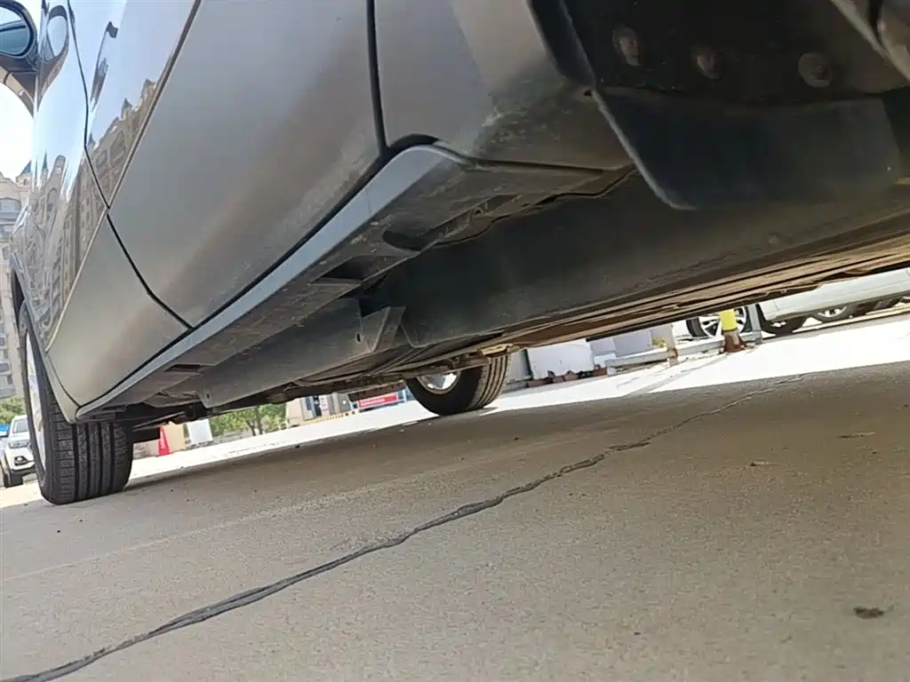 Buick Envision Plus 2018 20T 2WD Leading фото 22