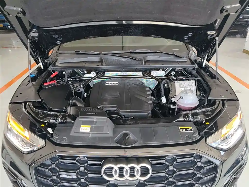 Audi Q5L 2024 Model 45 TFSI Luxury Dynamic фото 20