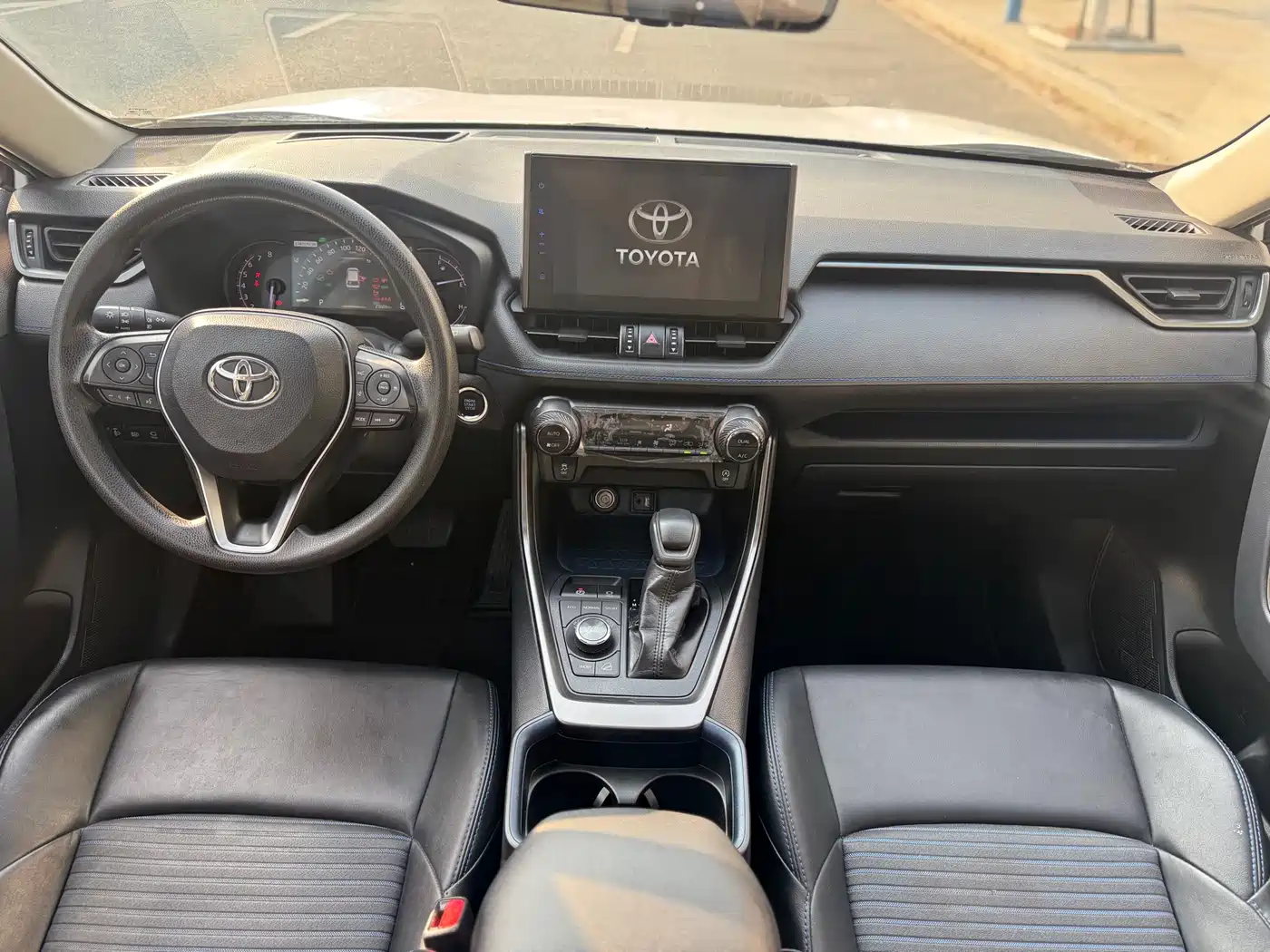 Toyota Wildlander 2020 2.0L CVT AWD Tech Edition фото 9