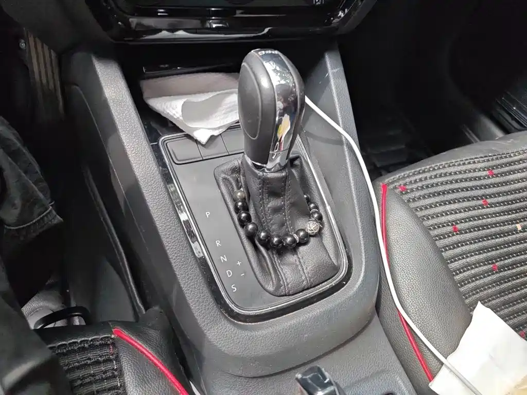Volkswagen Sagitar 2015 230TSI Automatic Comfort фото 7