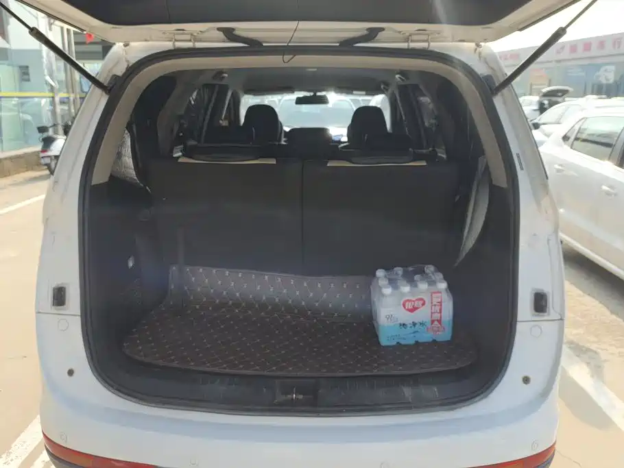 Baojun 730 2019 2019 1.5T CVT Fashion Edition 7-Seater China VI