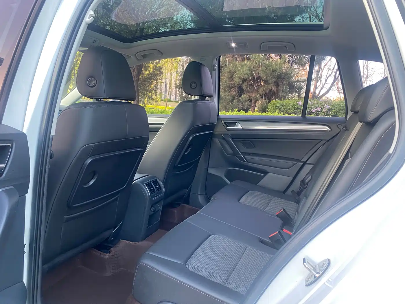 VOLKSWAGEN GOLF*JIAYU