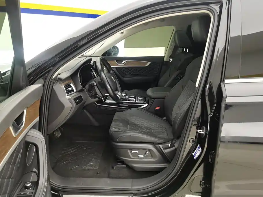 Hongqi HS7 2023 2022 2.0T DCT 2WD ZhiLian QiChang Edition 5-seater