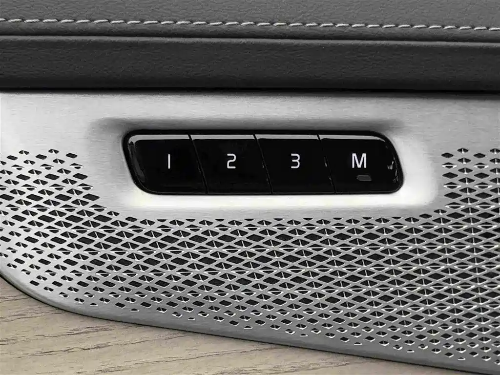 Volvo XC90 Plug-in Hybrid 2025 2025 Facelift T8 Smart Premium Luxury 7-seater