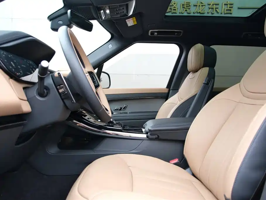 Land Rover Range Rover Sport 2026
