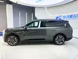 Фото 3 - Lynk & Co 900