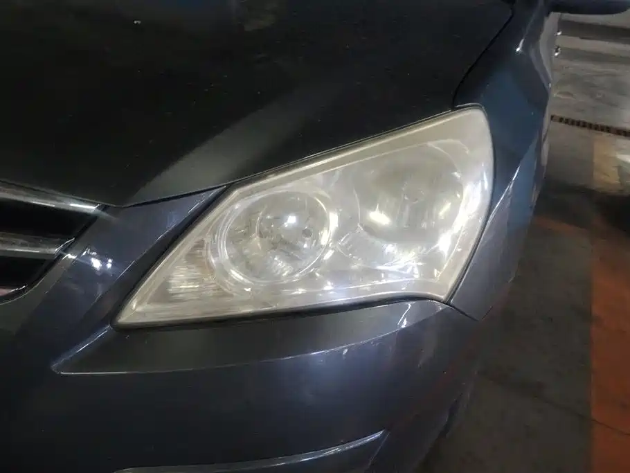 Hyundai Elantra 2011 1.6L Manual Luxury фото 5