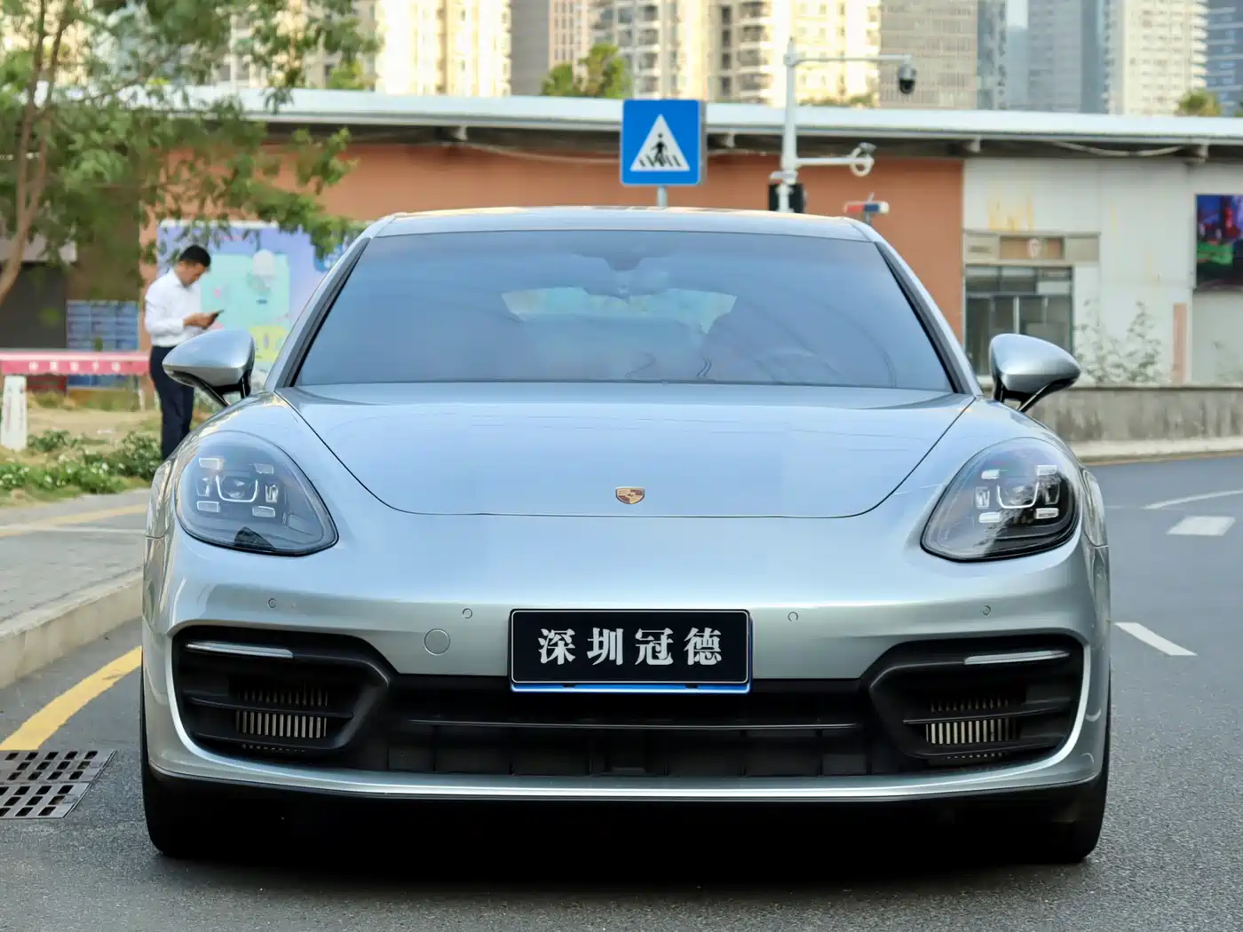 PORSCHE PANAMERA