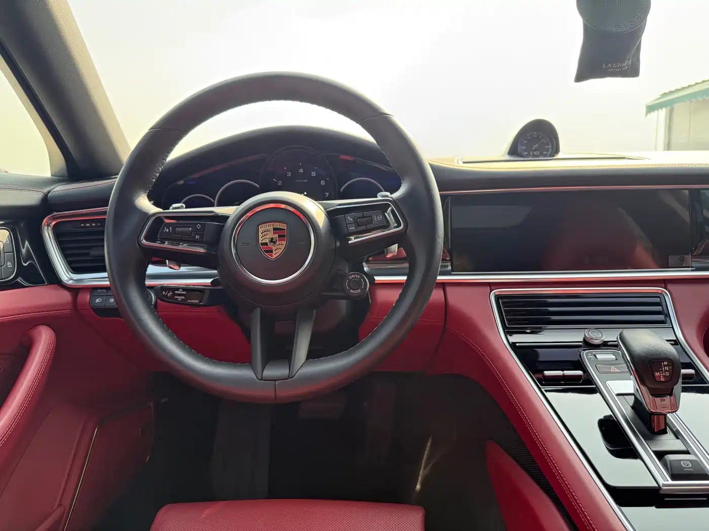 Porsche Panamera 2023 Facelift Panamera 2.9T Platinum Edition фото 11