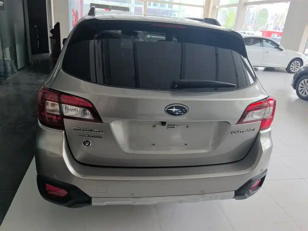 Subaru Outback 2016 2.5i Sport Navigation Edition фото 6