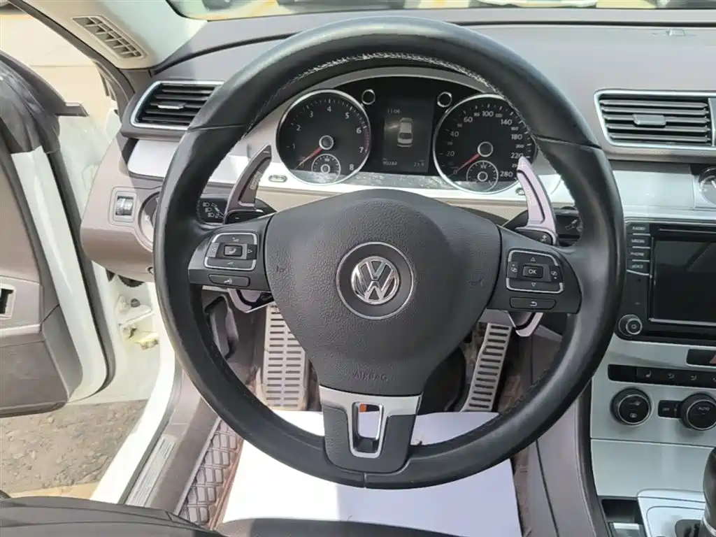 Volkswagen FAW-Volkswagen CC 2018 1.8TSI Luxury фото 11