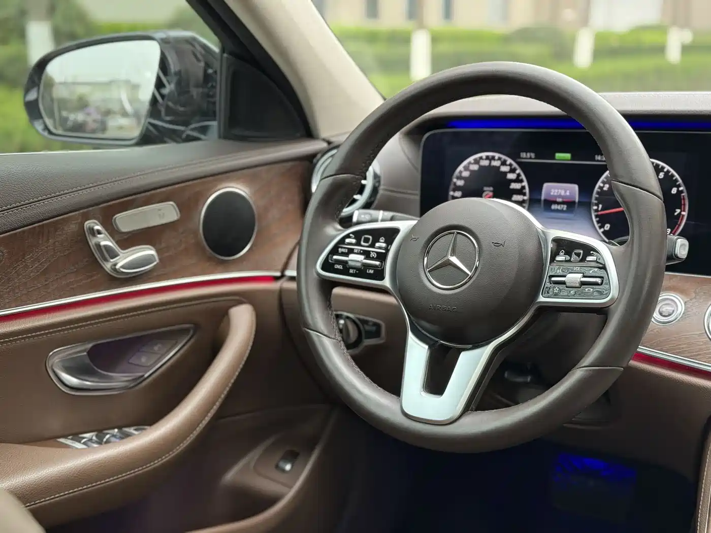 Mercedes-Benz E-Class 2019 E 260 L фото 12