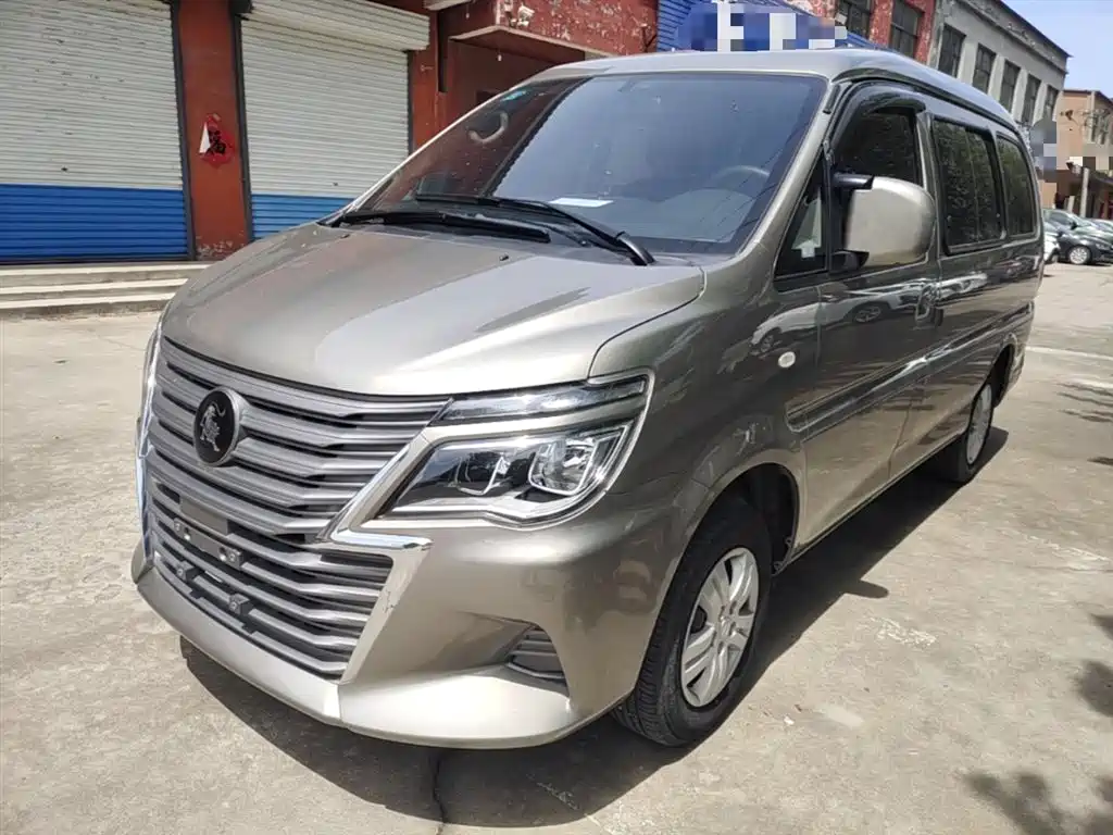 Dongfeng Fengxing Lingzhi 2023 M5 1.6L Comfort 7-seater