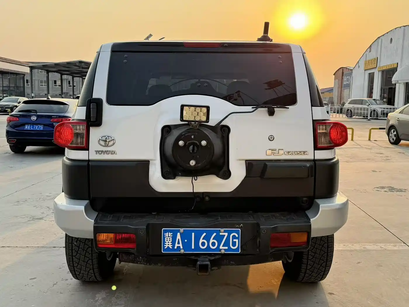 Toyota FJ Cruiser 2007 4.0L фото 5