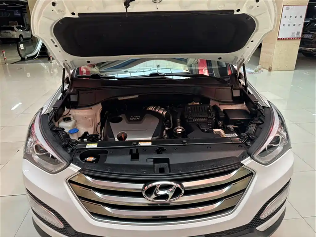 Hyundai Santa Fe 2015 2.0T Automatic 4WD Smart 7-seater фото 11