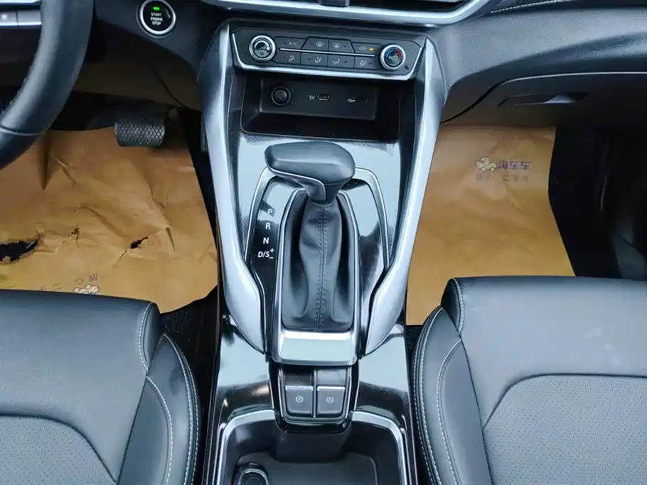 SAIC Maxus Maxus G50 2019 1.5T Automatic Elite Edition China VI фото 16