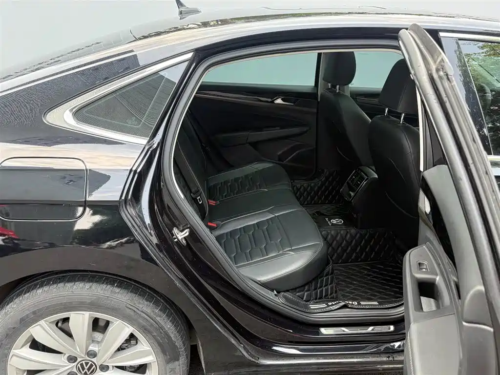 Volkswagen Passat 2020 330TSI Elite Edition China V фото 17