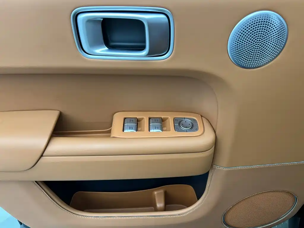 Li Auto Li L8 2026 2025 Max Smart Renewal Edition