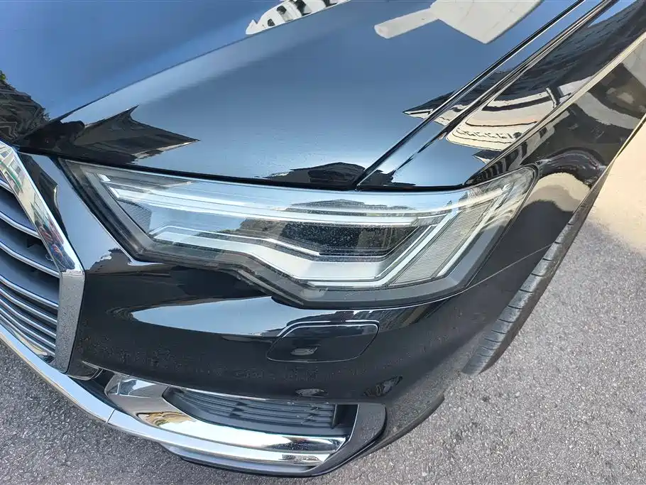 Audi A6L 2021 40 TFSI Luxury Sport фото 5