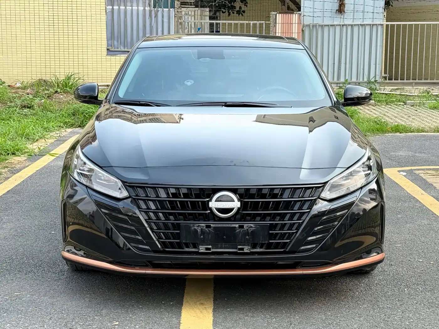 Photo 2 - Nissan Teana