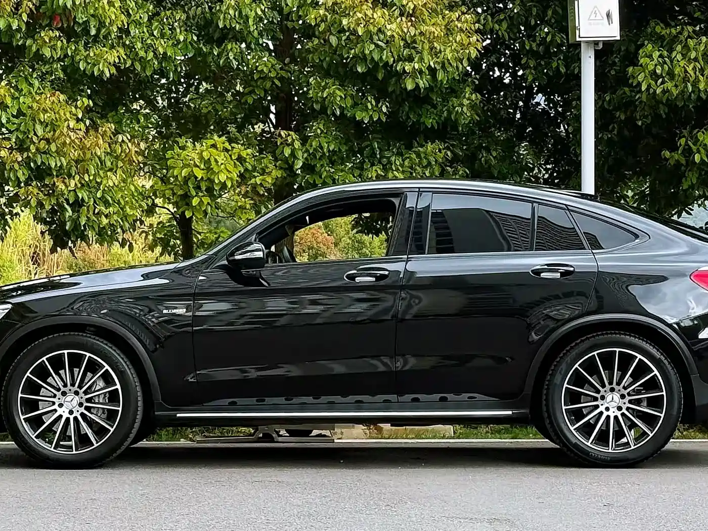 Mercedes-Benz GLC Coupe AMG 2017 AMG GLC 43 4MATIC Coupe SUV фото 2