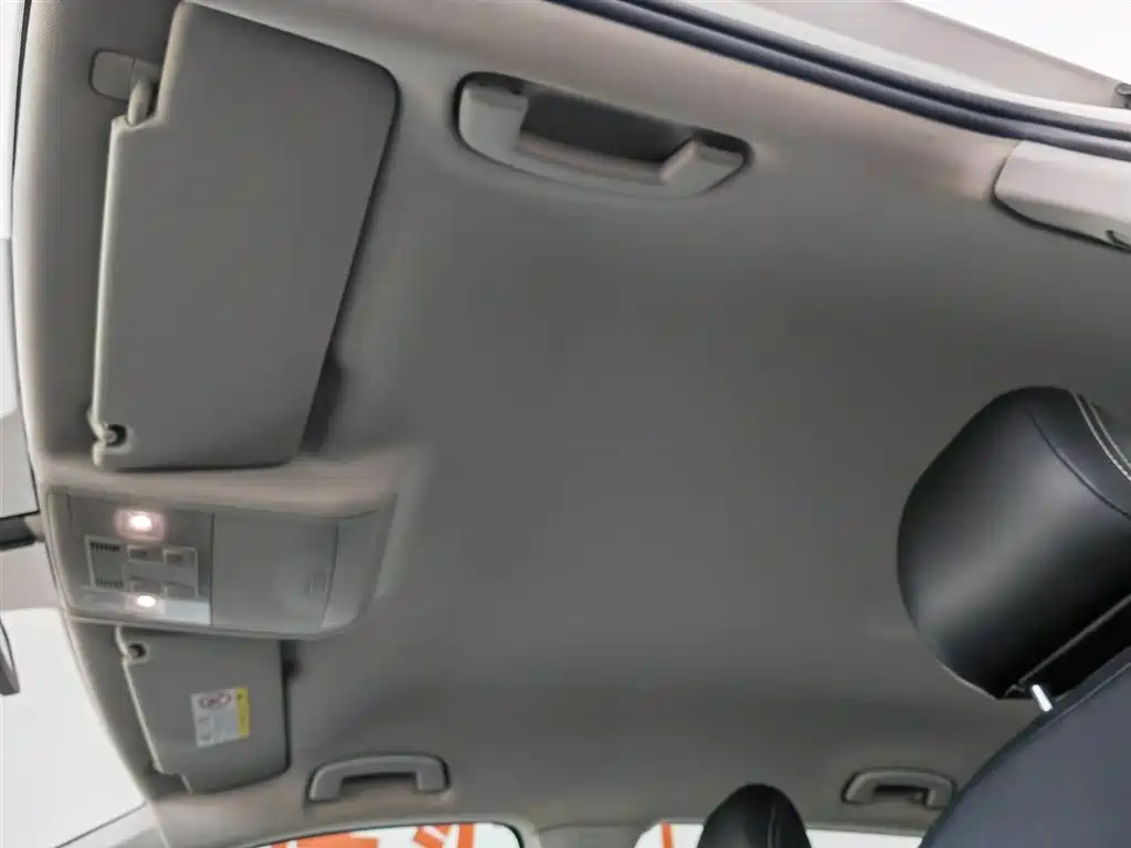 Volkswagen Tiguan L 2018 280TSI Automatic 2WD Comfort фото 14