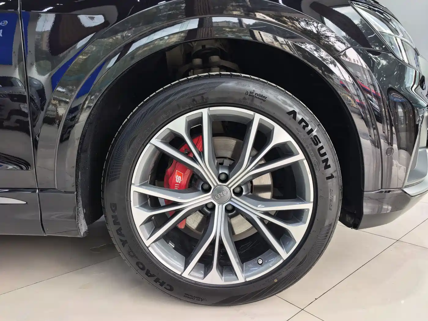 Audi Q8 2019 Model 55 TFSI Premium Dynamic фото 8