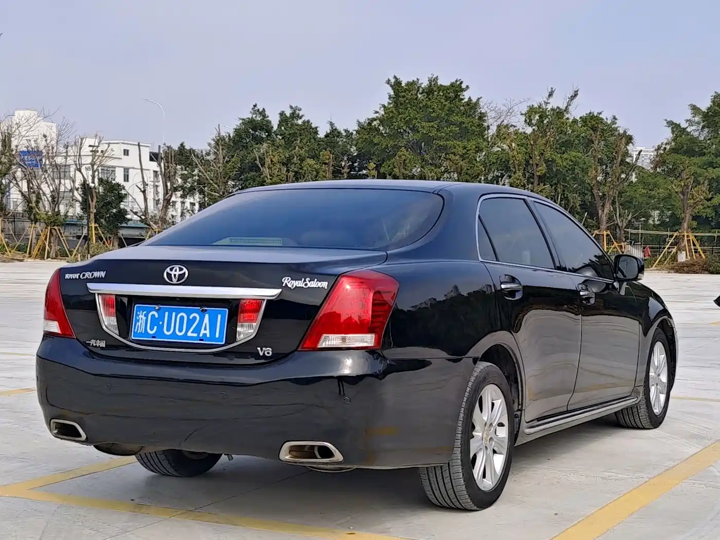 Toyota Crown 2010 3.0L Royal Saloon фото 5