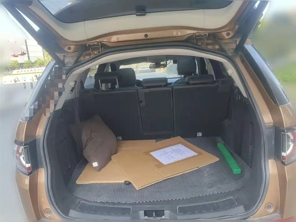 Land Rover Discovery Sport 2016 2.0T HSE фото 20