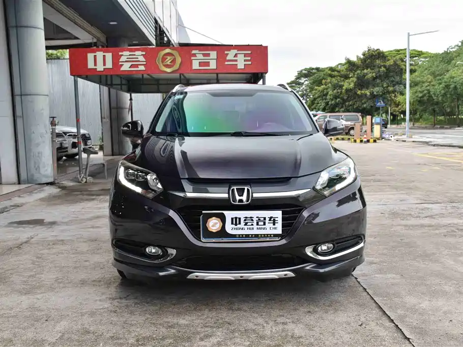 Honda Vezel 2015 2015 1.8L CVT 4WD Flagship Model