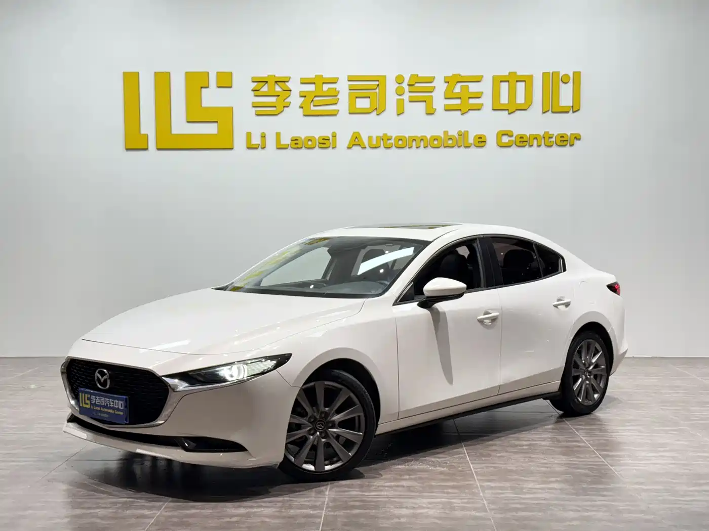 Mazda 3 Axela 2021 2.0L Automatic Quality Glamour