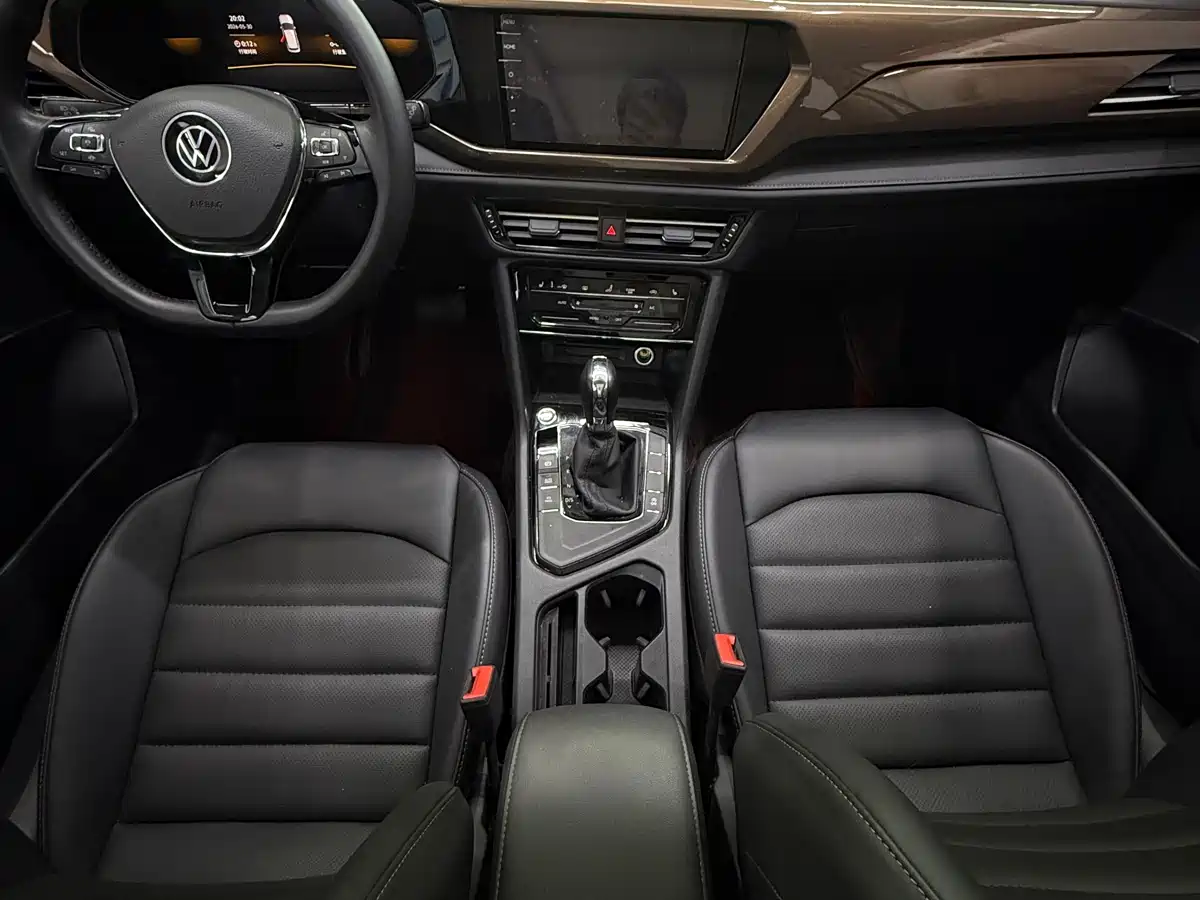 Volkswagen Tharu 2022 280TSI FWD Luxury Edition фото 10