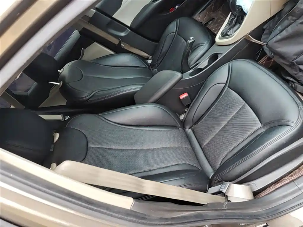 Buick Excelle 2016 15N Automatic Progressive фото 25