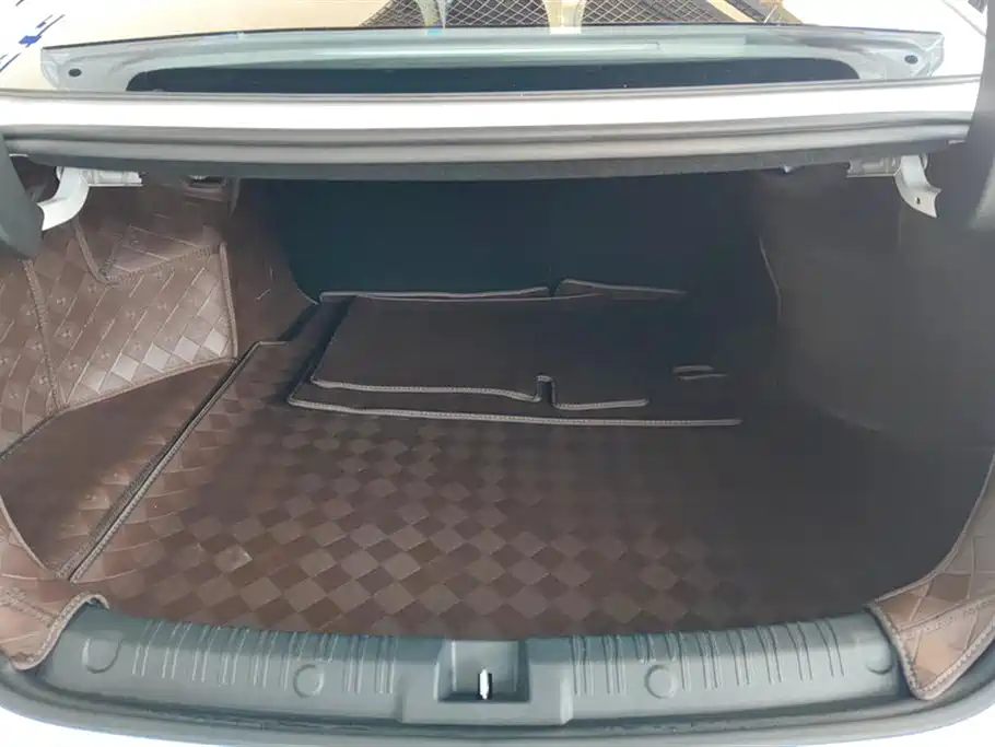 BYD Qin L 2025 DM-i Smart Drive Edition 80KM Leading фото 4