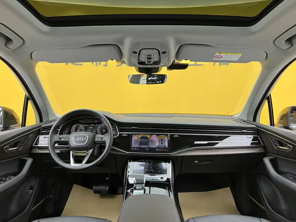 Audi Q7 2025 2024 55 TFSI quattro S line Sport