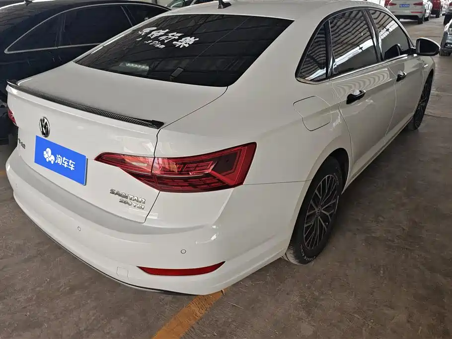 Volkswagen Sagitar 2021 280TSI DSG 30th Anniversary Edition фото 3