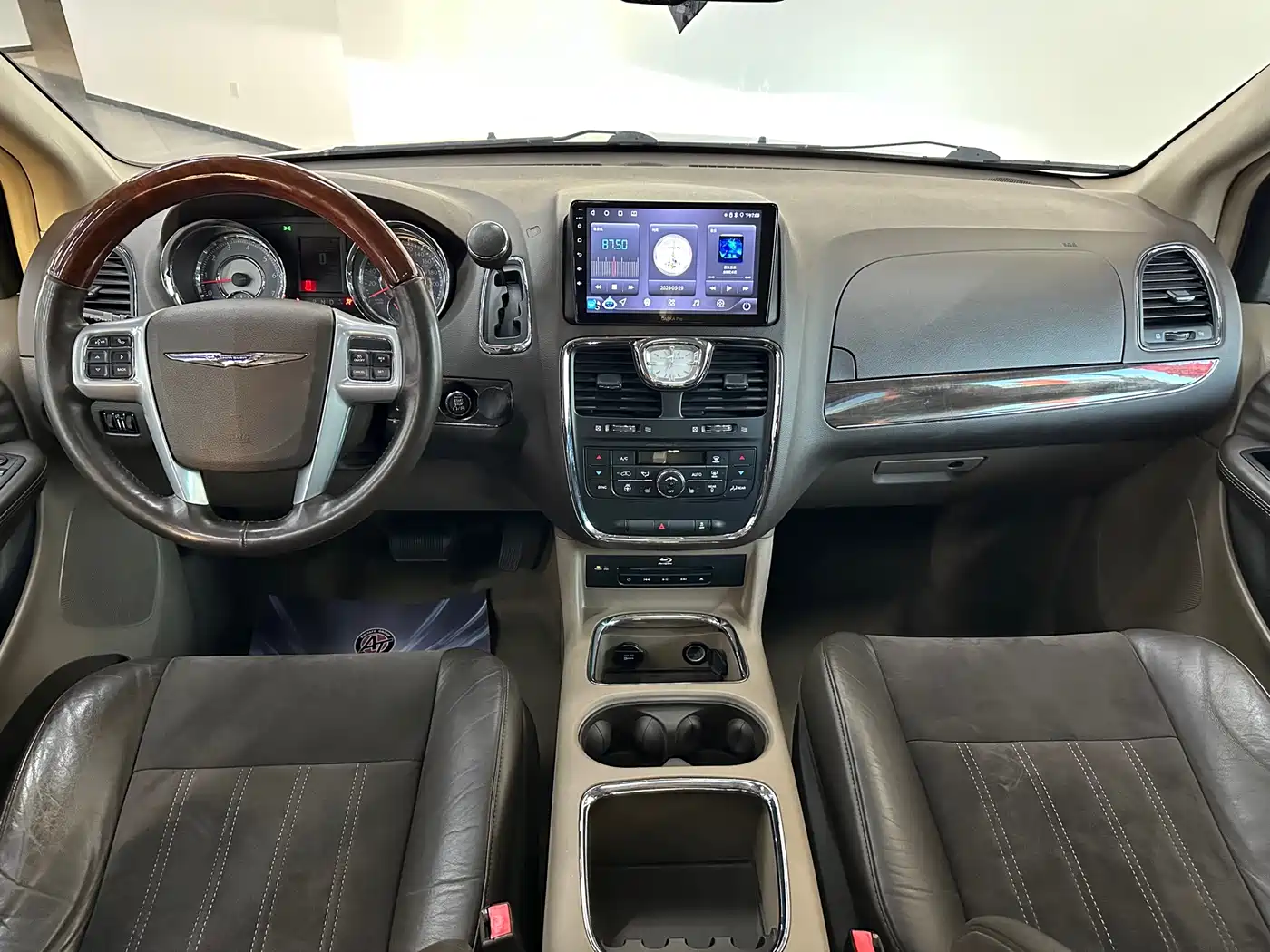 Chrysler Grand Voyager (Import) 2014 2013 3.6L Luxury Edition