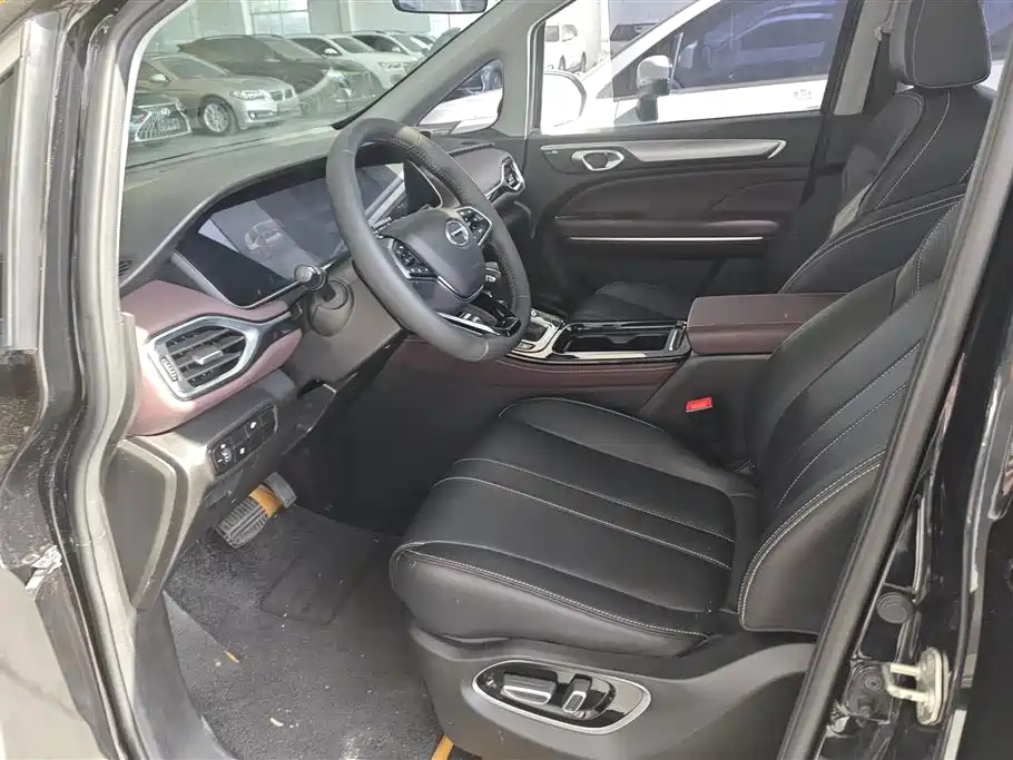 GAC Trumpchi Trumpchi M6 2023 PRO 270T DCT Luxury Edition фото 9