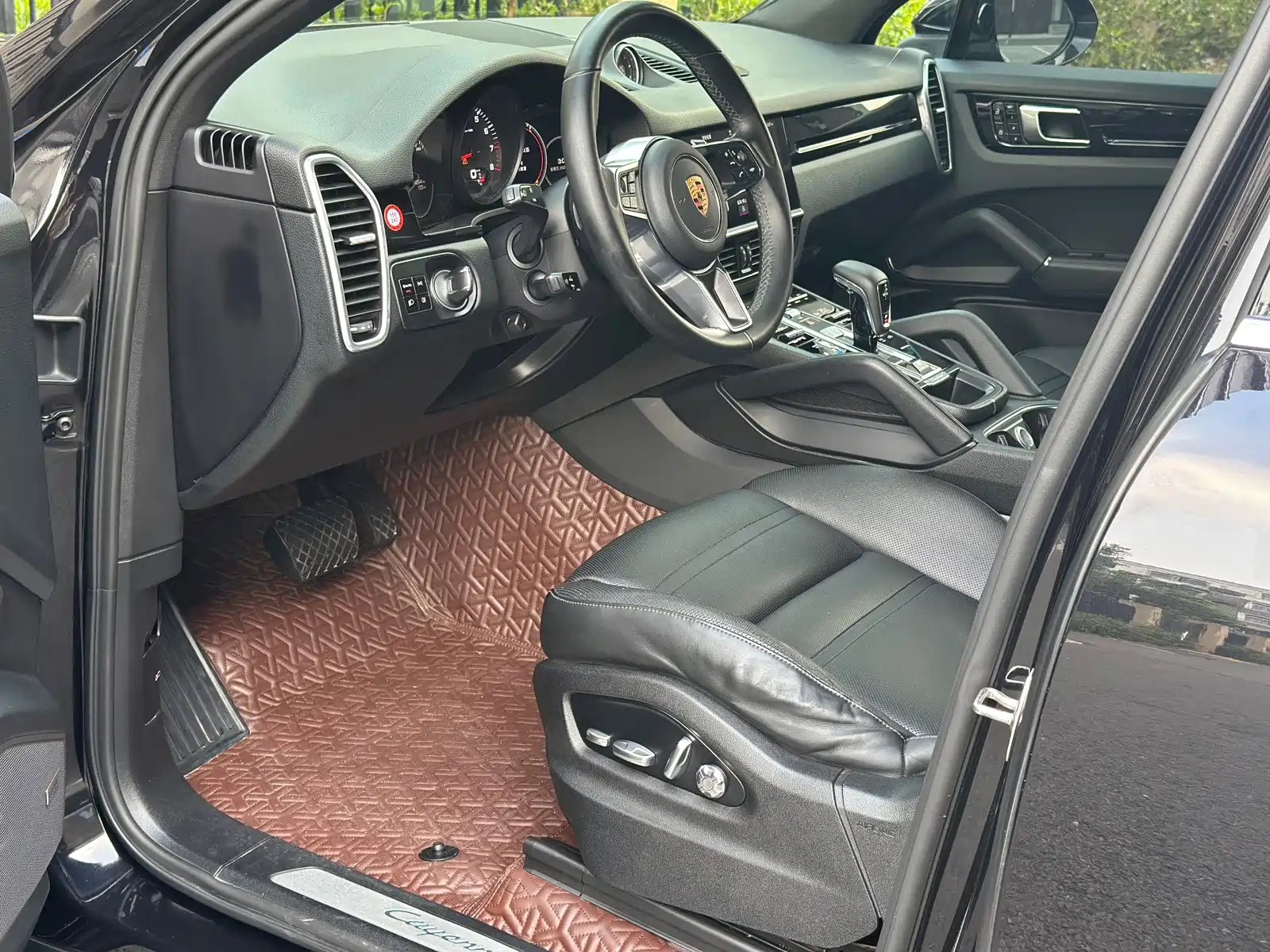 Фото 11 - Porsche Cayenne