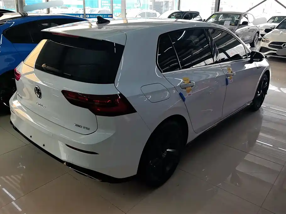 Volkswagen Golf 2021 280TSI DSG R-Line фото 3
