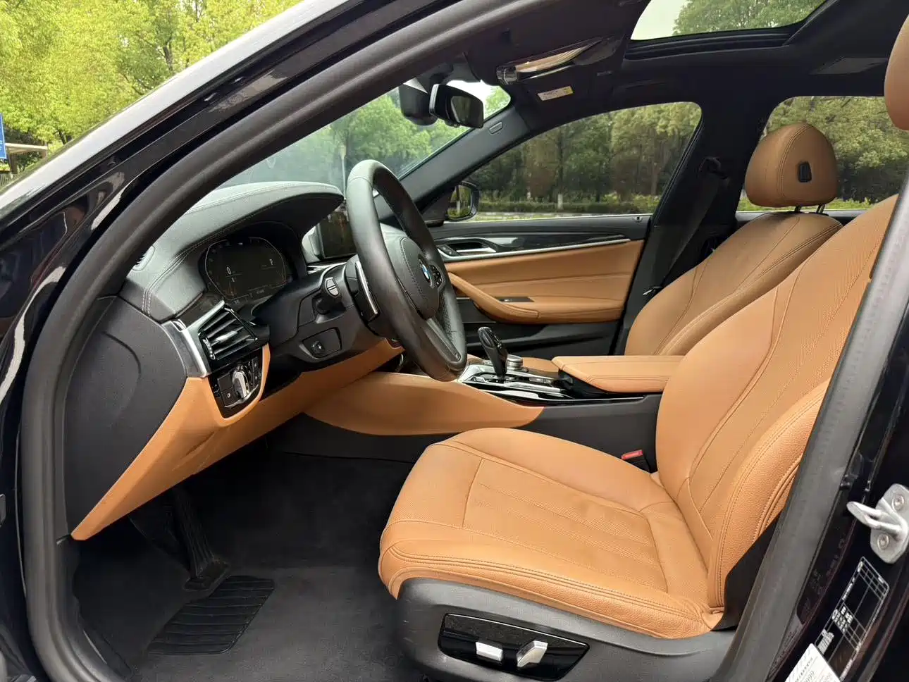 BMW 5 Series 2020 530Li Exclusive M Sport Package фото 3