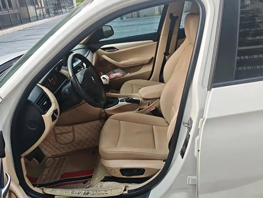 BMW X1 (Import) 2014 2012 sDrive18i Luxury